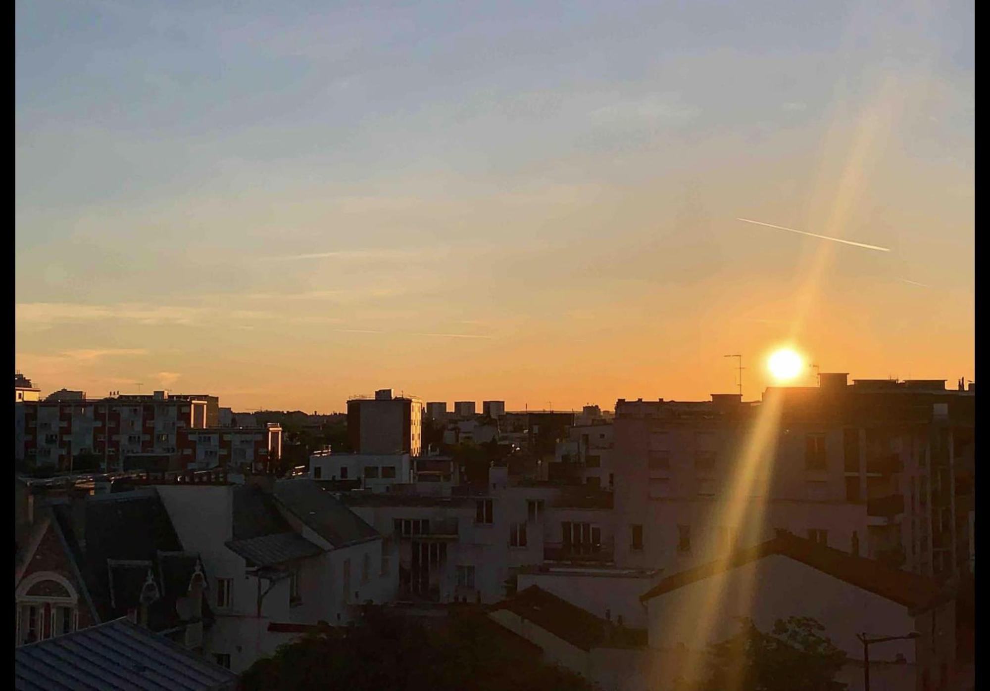 Parisian Charm With Amazing View Near Metro Apartment *